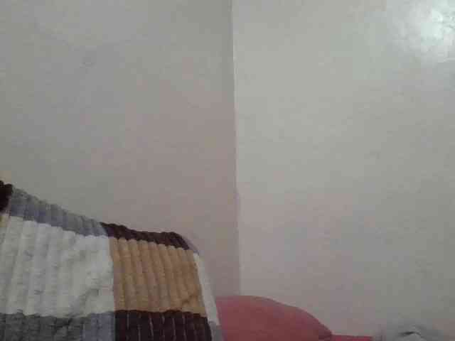 Yourdreamgirl webcam