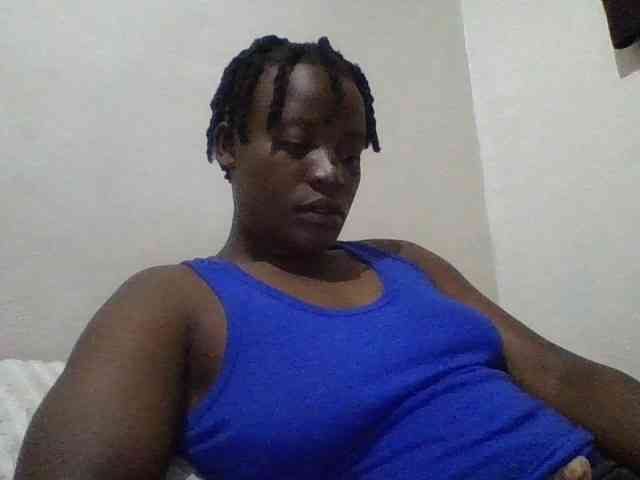 Yourdreamgirl webcam