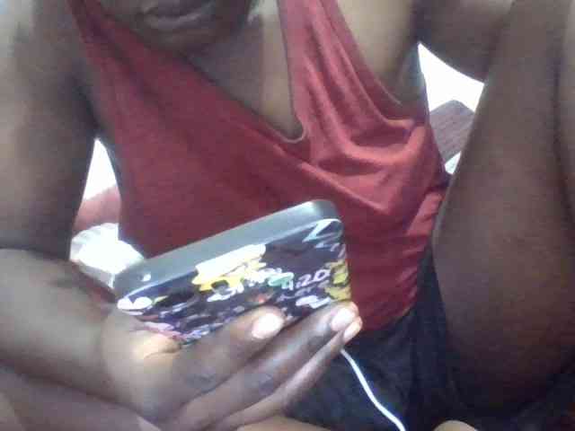 Yourdreamgirl webcam