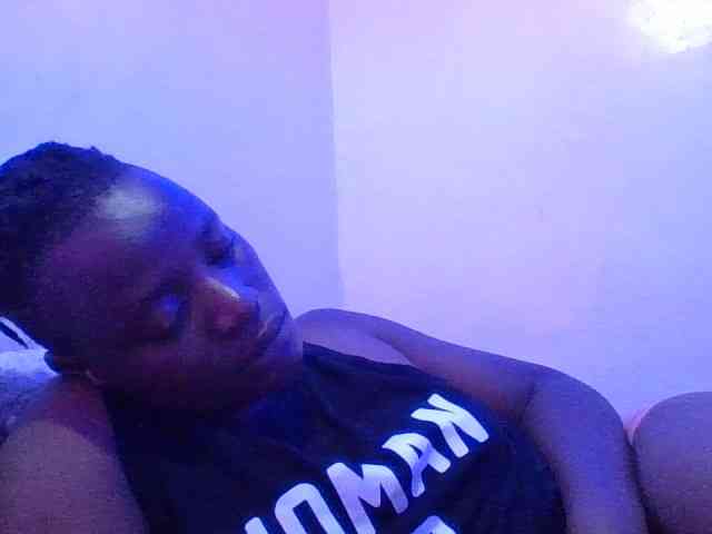 Yourdreamgirl webcam