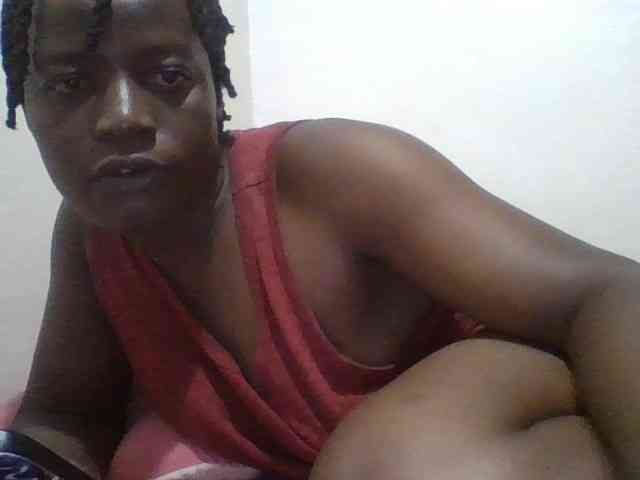 Yourdreamgirl webcam