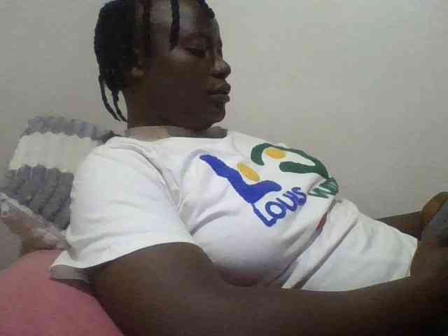 Yourdreamgirl webcam