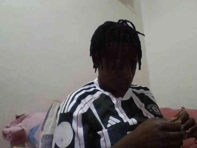 Yourdreamgirl webcam