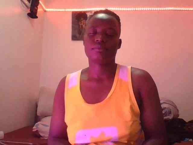 Yourdreamgirl webcam