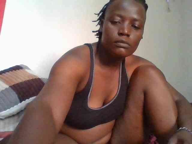 Yourdreamgirl webcam