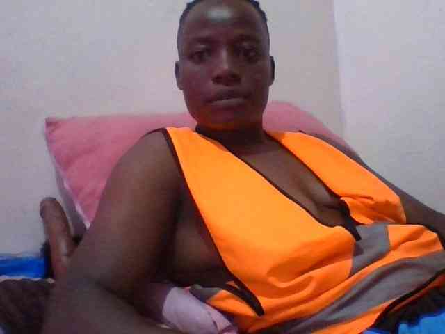 Yourdreamgirl webcam