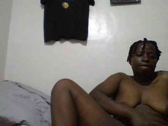 Yourdreamgirl webcam