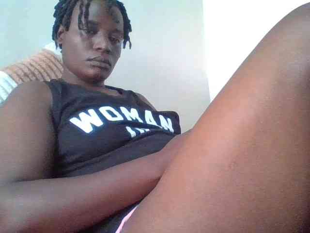 Yourdreamgirl webcam