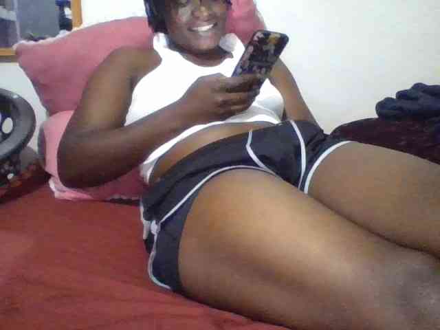 Yourdreamgirl webcam