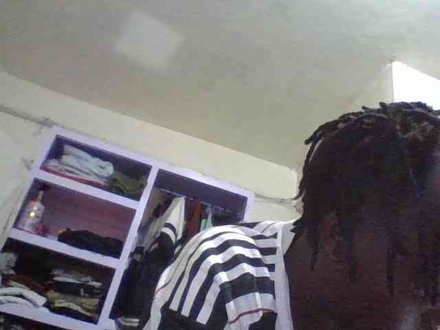 Yourdreamgirl webcam