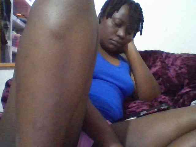 Yourdreamgirl webcam