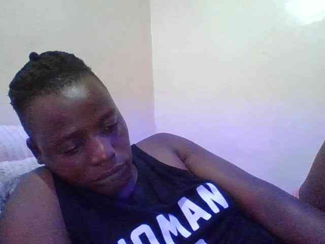 Yourdreamgirl webcam