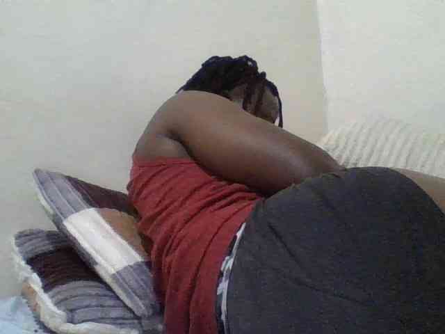 Yourdreamgirl webcam