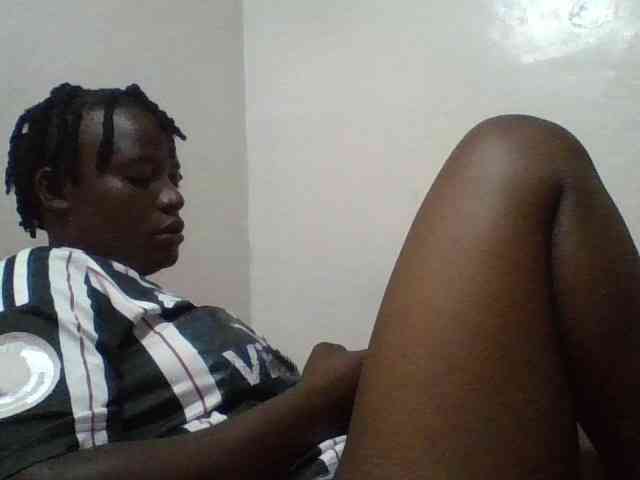 Yourdreamgirl webcam