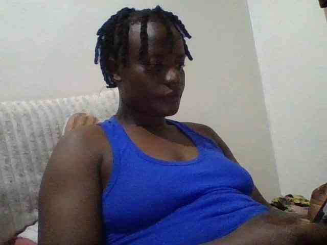 Yourdreamgirl webcam
