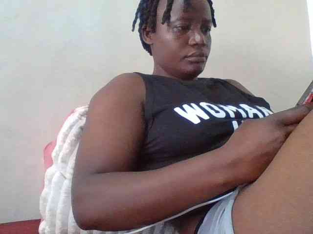 Yourdreamgirl webcam