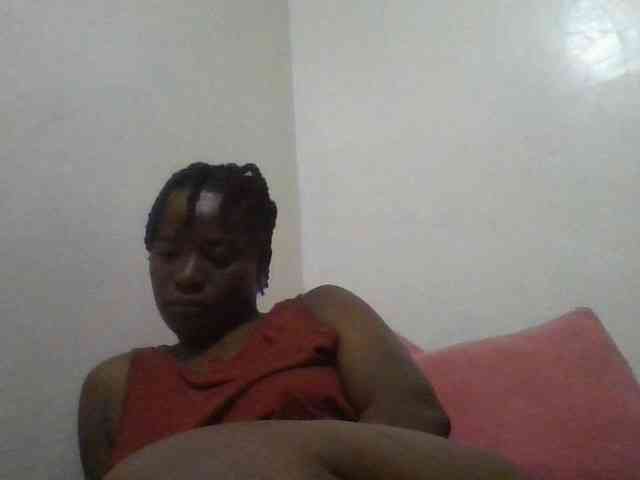 Yourdreamgirl webcam