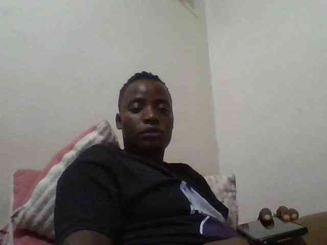 Yourdreamgirl webcam