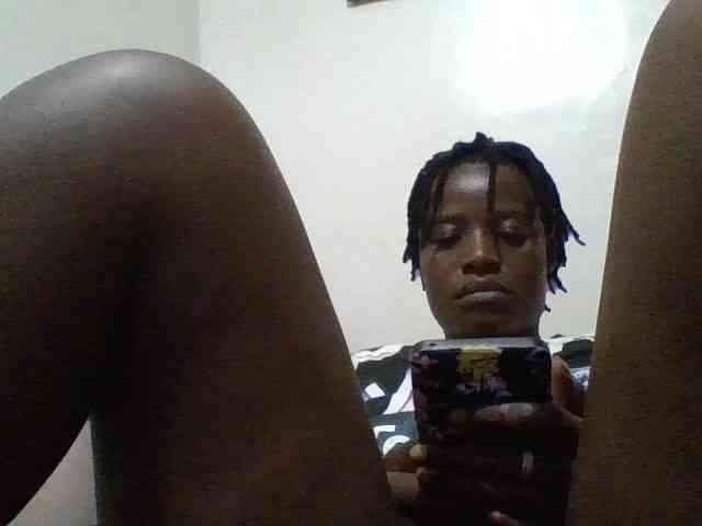 Yourdreamgirl webcam