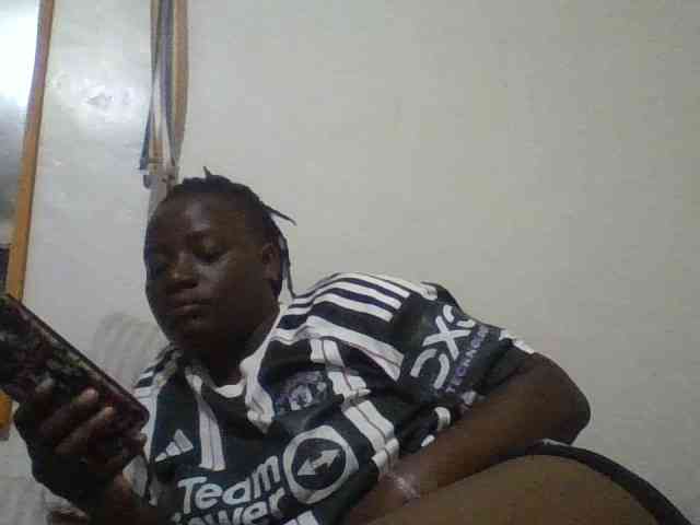 Yourdreamgirl webcam