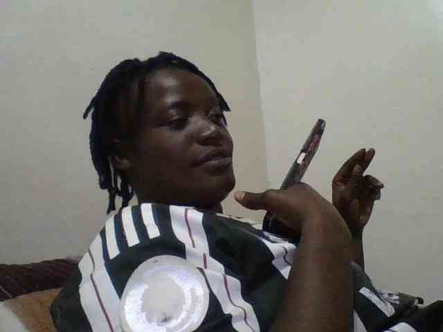 Yourdreamgirl webcam