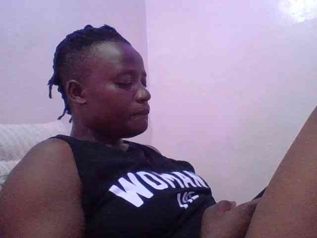 Yourdreamgirl webcam