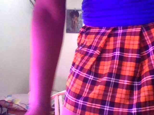 Yourdreamgirl webcam