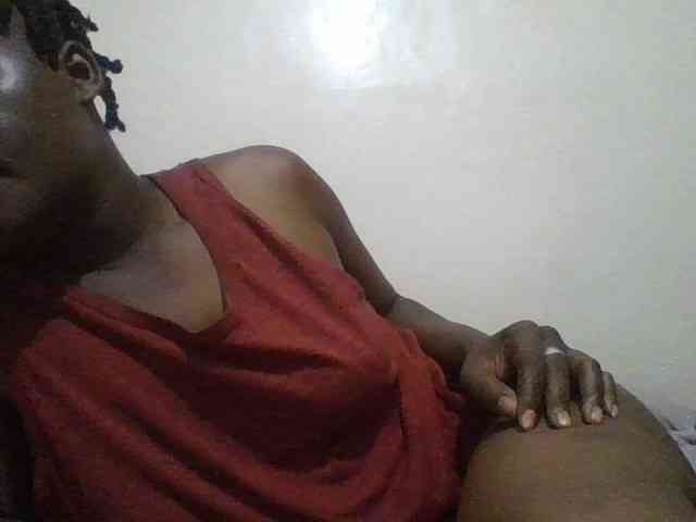 Yourdreamgirl webcam