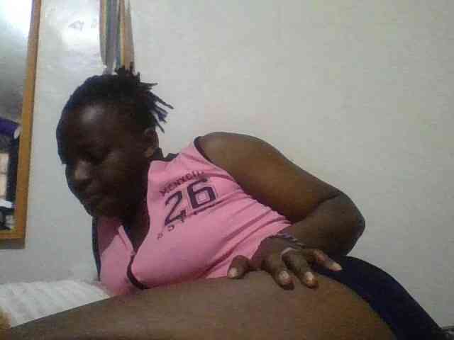 Yourdreamgirl webcam