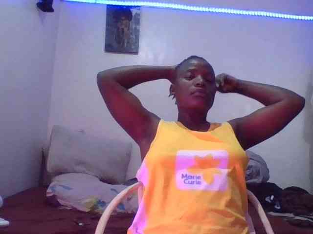 Yourdreamgirl webcam