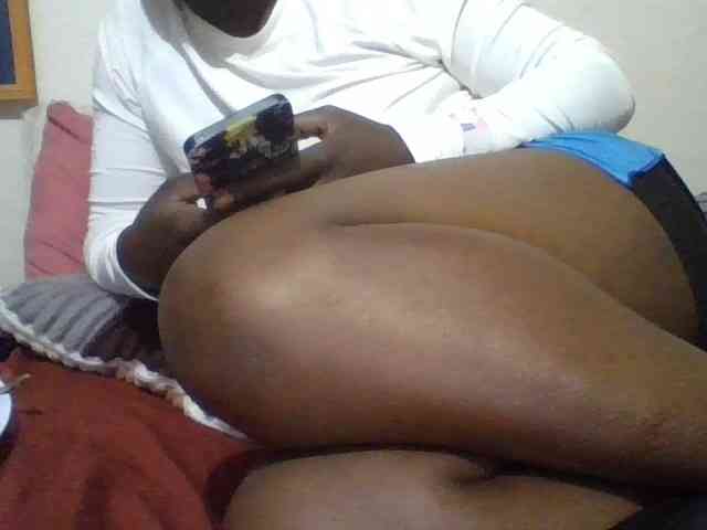 Yourdreamgirl webcam