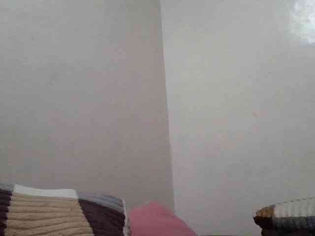 Yourdreamgirl webcam