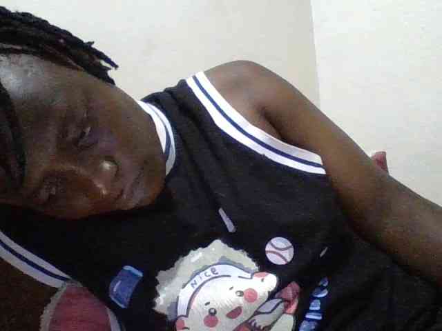 Yourdreamgirl webcam