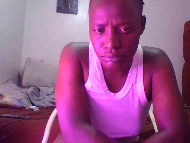 Yourdreamgirl webcam