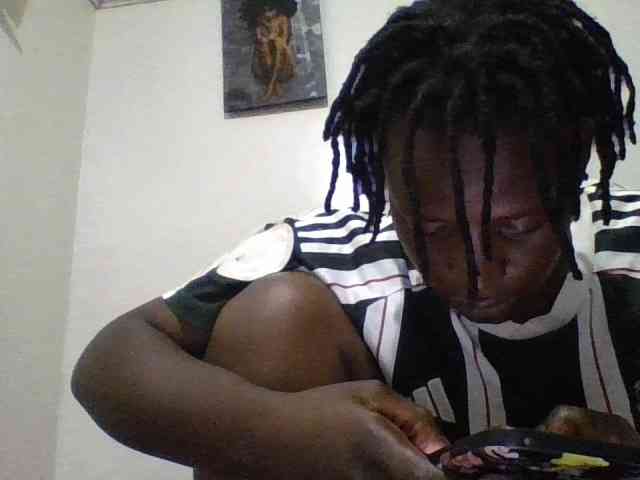 Yourdreamgirl webcam