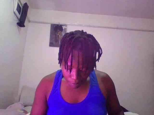 Yourdreamgirl webcam