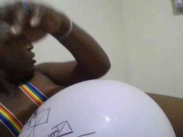 Yourdreamgirl webcam