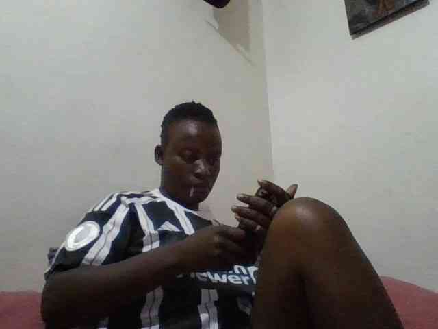 Yourdreamgirl webcam