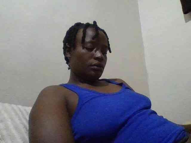 Yourdreamgirl webcam
