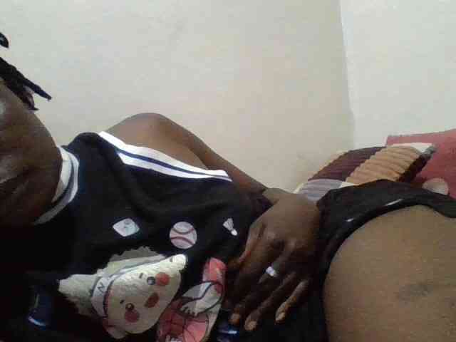 Yourdreamgirl webcam