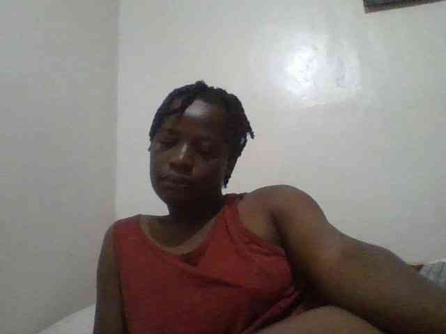 Yourdreamgirl webcam