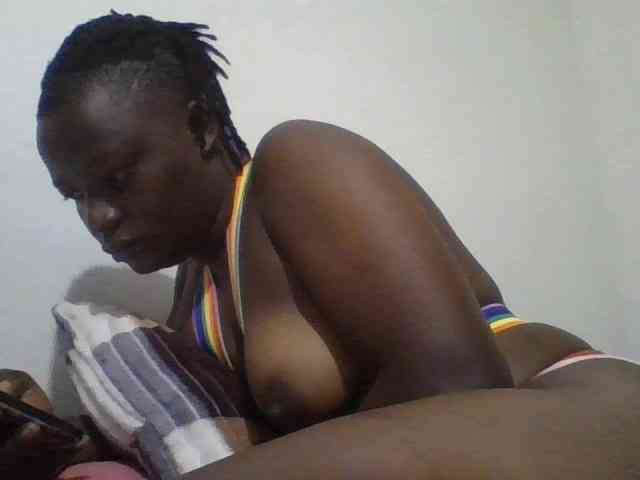 Yourdreamgirl webcam