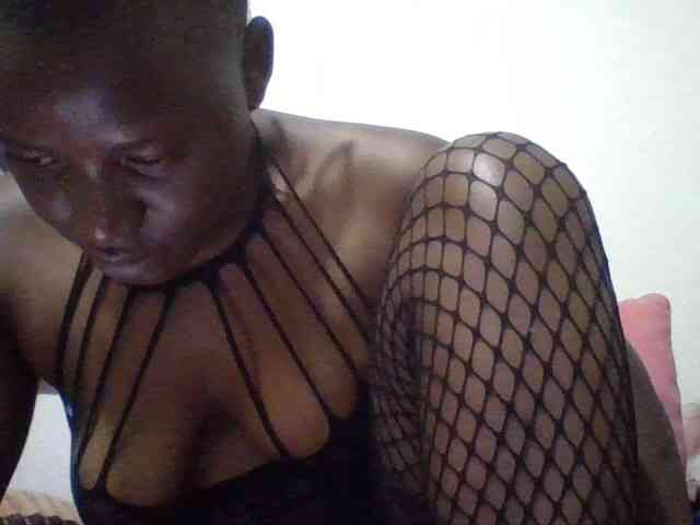 Yourdreamgirl webcam