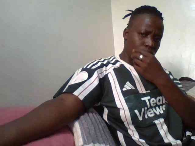 Yourdreamgirl webcam