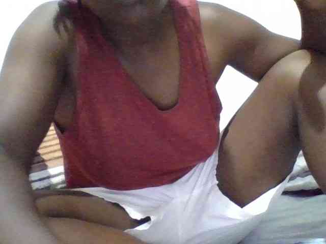 Yourdreamgirl webcam