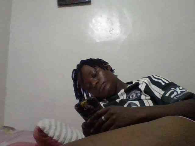 Yourdreamgirl webcam