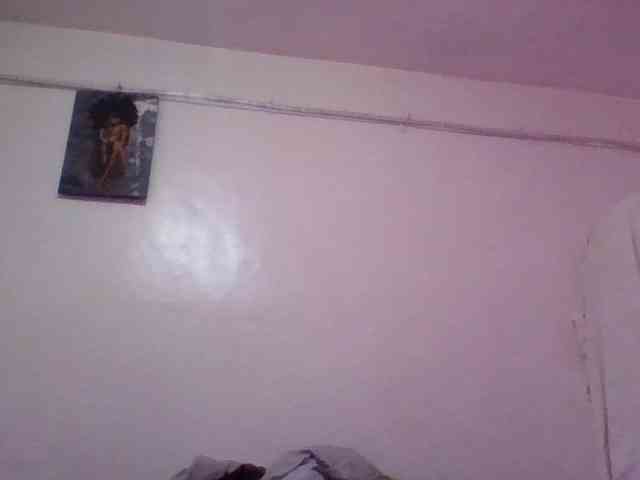 Yourdreamgirl webcam