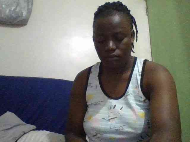 Yourdreamgirl webcam