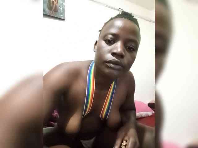Yourdreamgirl webcam