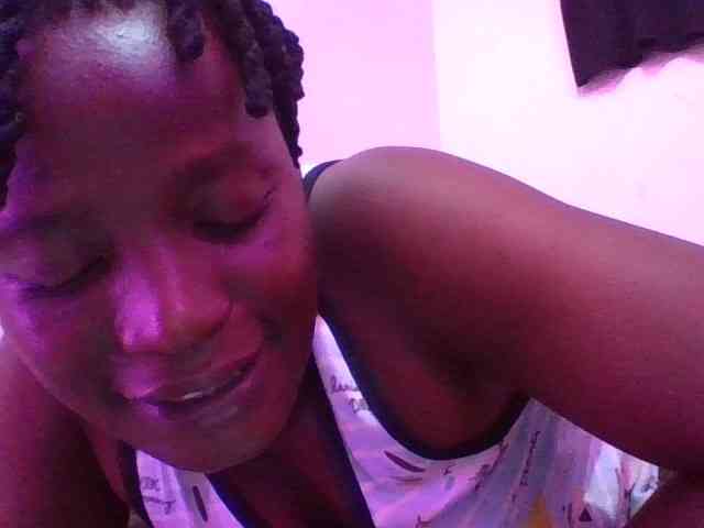 Yourdreamgirl webcam